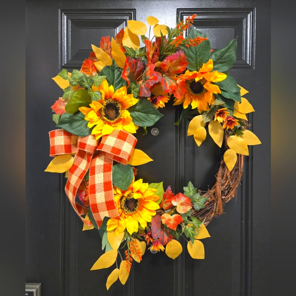 NWT Autumn Sunflower Wreath with Plaid Bow